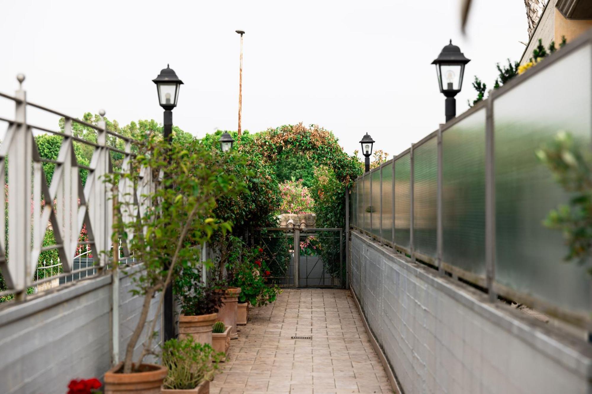 רומא Villa Aureliana With Pool Near San Peter מראה חיצוני תמונה